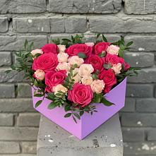 Цветочная композиция из Розы в коробке в Шудаяге