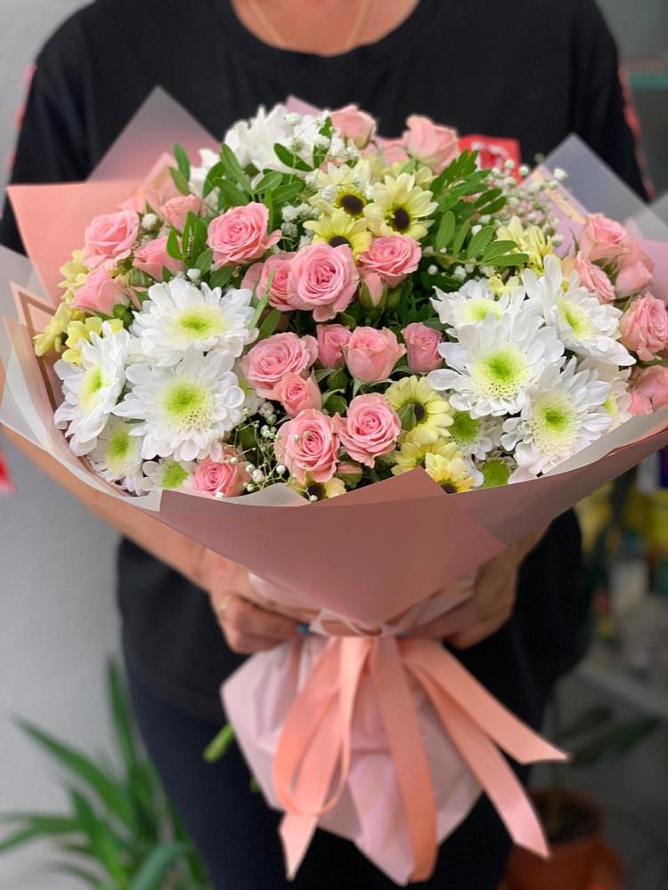 Букет цветов из: Розы и Хризантемы в Шудаяге