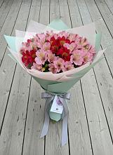 Букет цветов из:  Альстромерии в Шудаяге