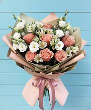 Букет цветов из:  Розы, Альстромерии и Лизиантусы в Шудаяге