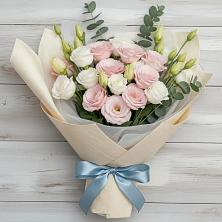 Букет цветов из:  Лизиантусы в Шудаяге