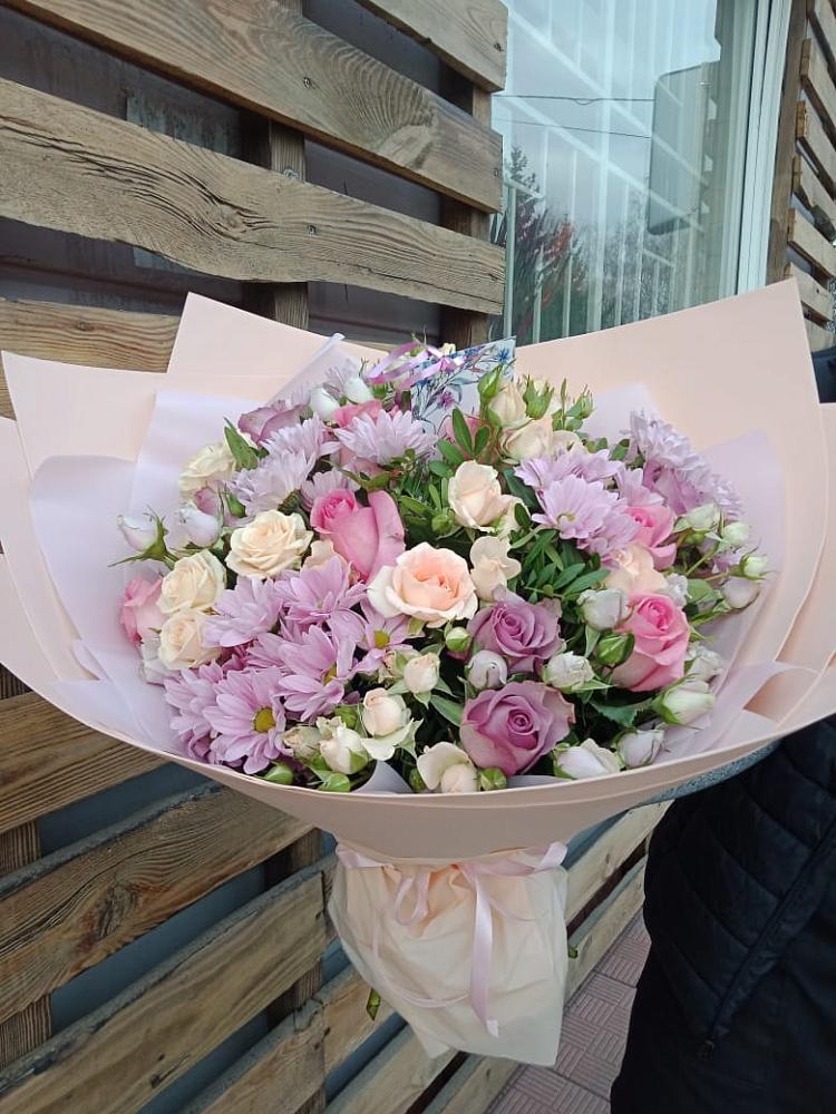 Букет цветов из: Розы и Хризантемы в Шудаяге