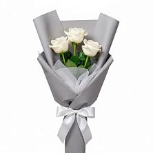 Букет 3 белые розы в Шудаяге