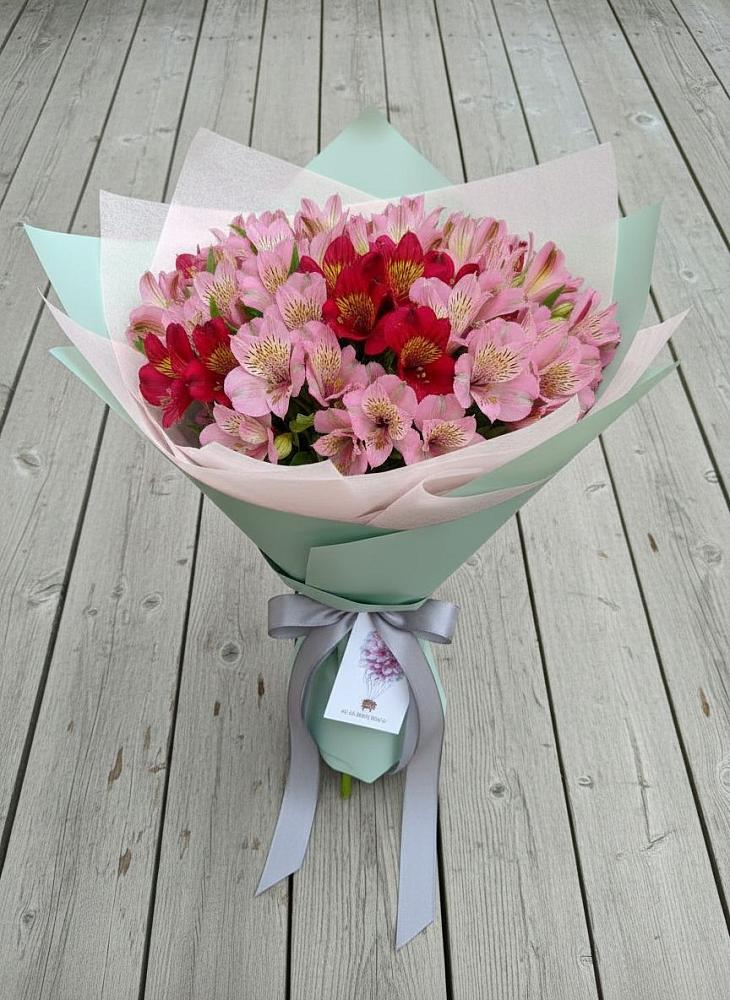 Букет цветов из: Альстромерии в Шудаяге