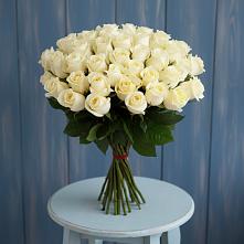 Букет 51 Белая роза Эдлесс Лав в Шудаяге