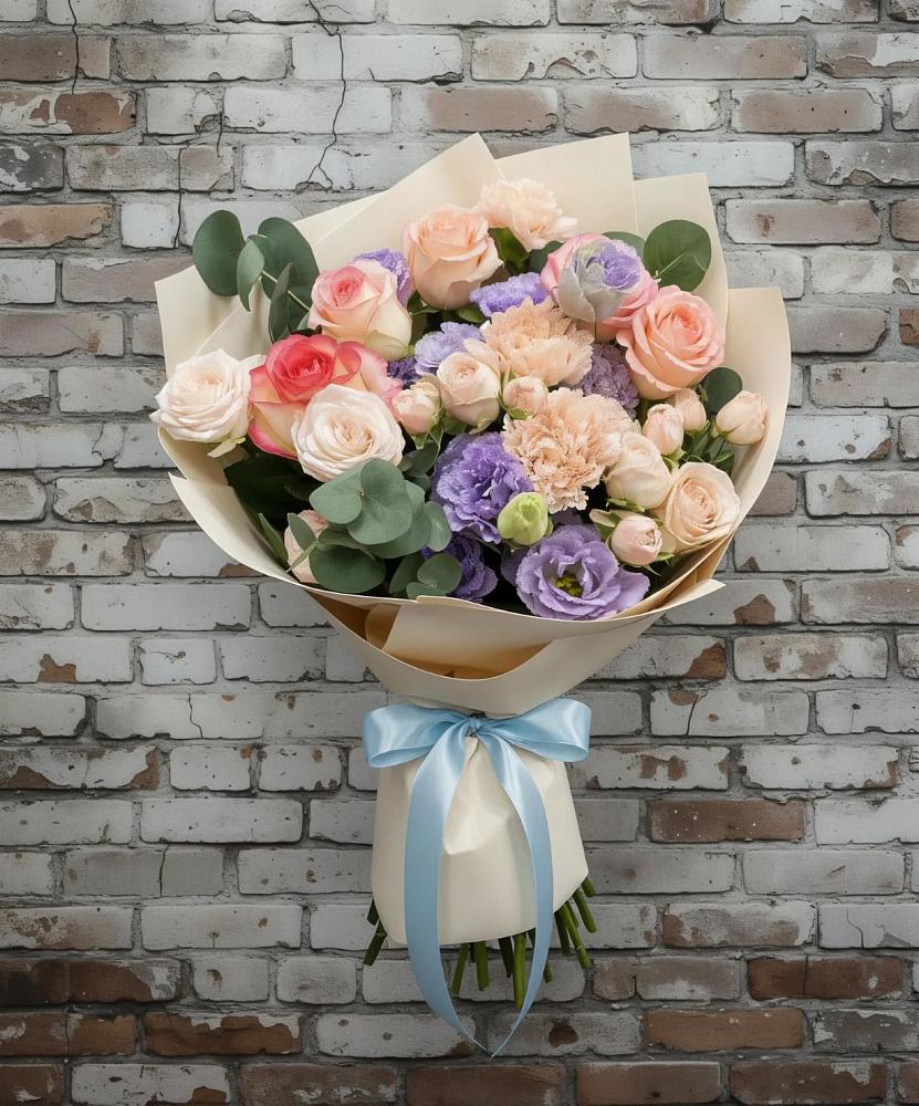 Букет цветов из: Розы, Лизиантусы и Гвоздики в Шудаяге