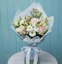 Букет цветов из:  Розы и Лизиантусы в Шудаяге