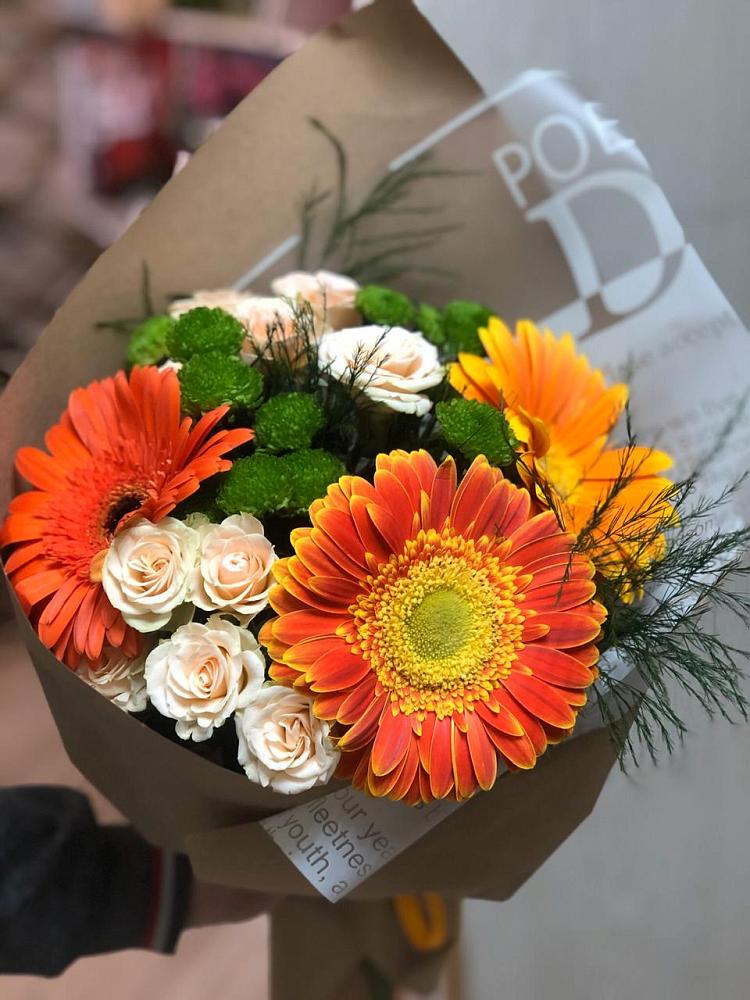 Букет цветов из: Герберы, Хризантемы и Розы в Шудаяге