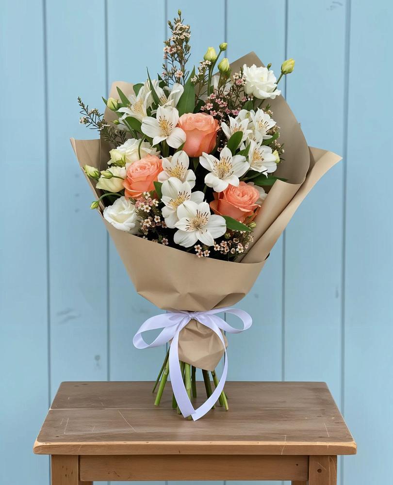 Букет цветов из: Альстромерии, Лизиантусы, Розы и Хризантемы в Шудаяге